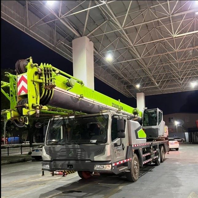 High Performance Hydraulic Used Truck Crane For Heavy Lifting manufacturers